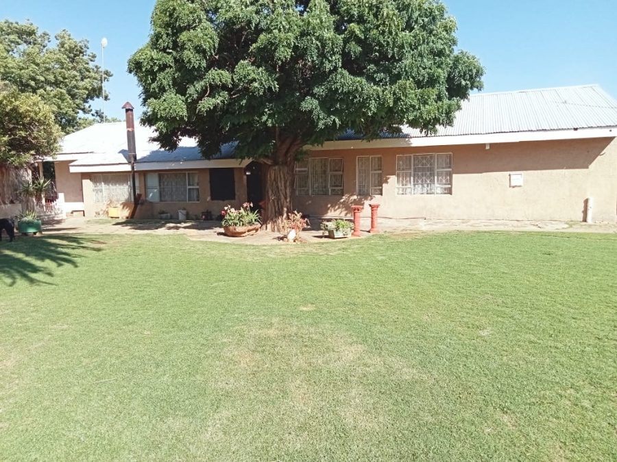 3 Bedroom Property for Sale in Saaiplaas Free State